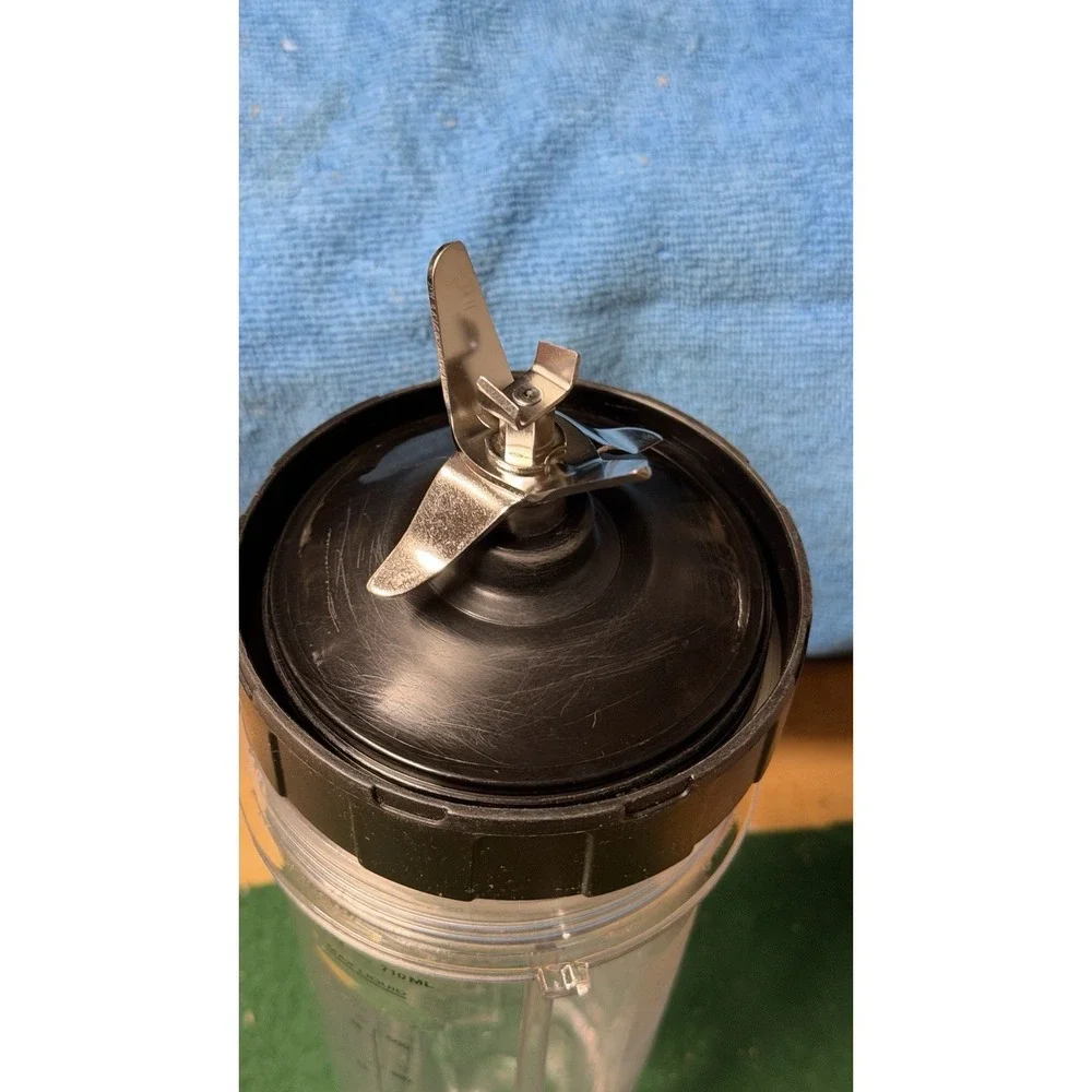 Nutri Ninja 32oz &‎ 18oz Cups w Lids + Blade 710ml Blender Set